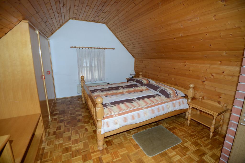 Apartments & Rooms Lipa ボーヒニ エクステリア 写真