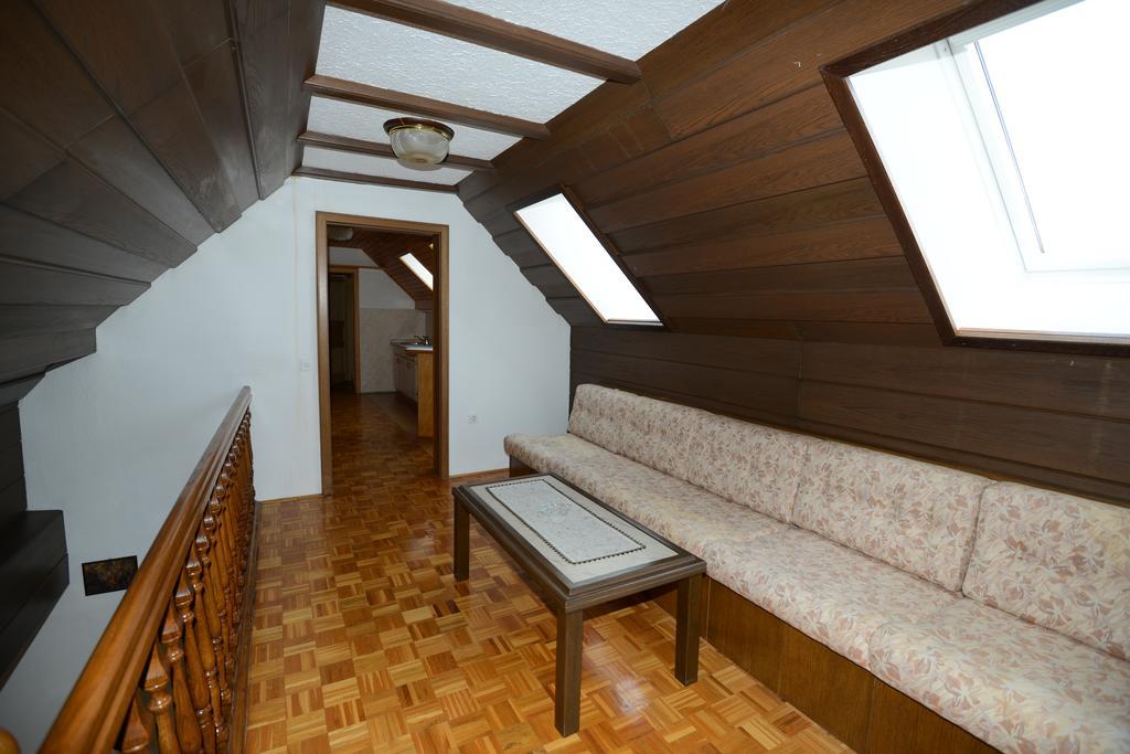 Apartments & Rooms Lipa ボーヒニ エクステリア 写真